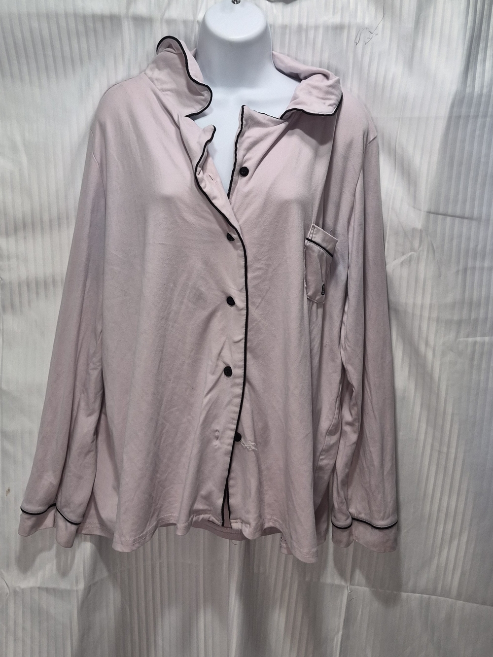Light Pink Women's Button-Front Top with Contrast Trim Born Size 1X